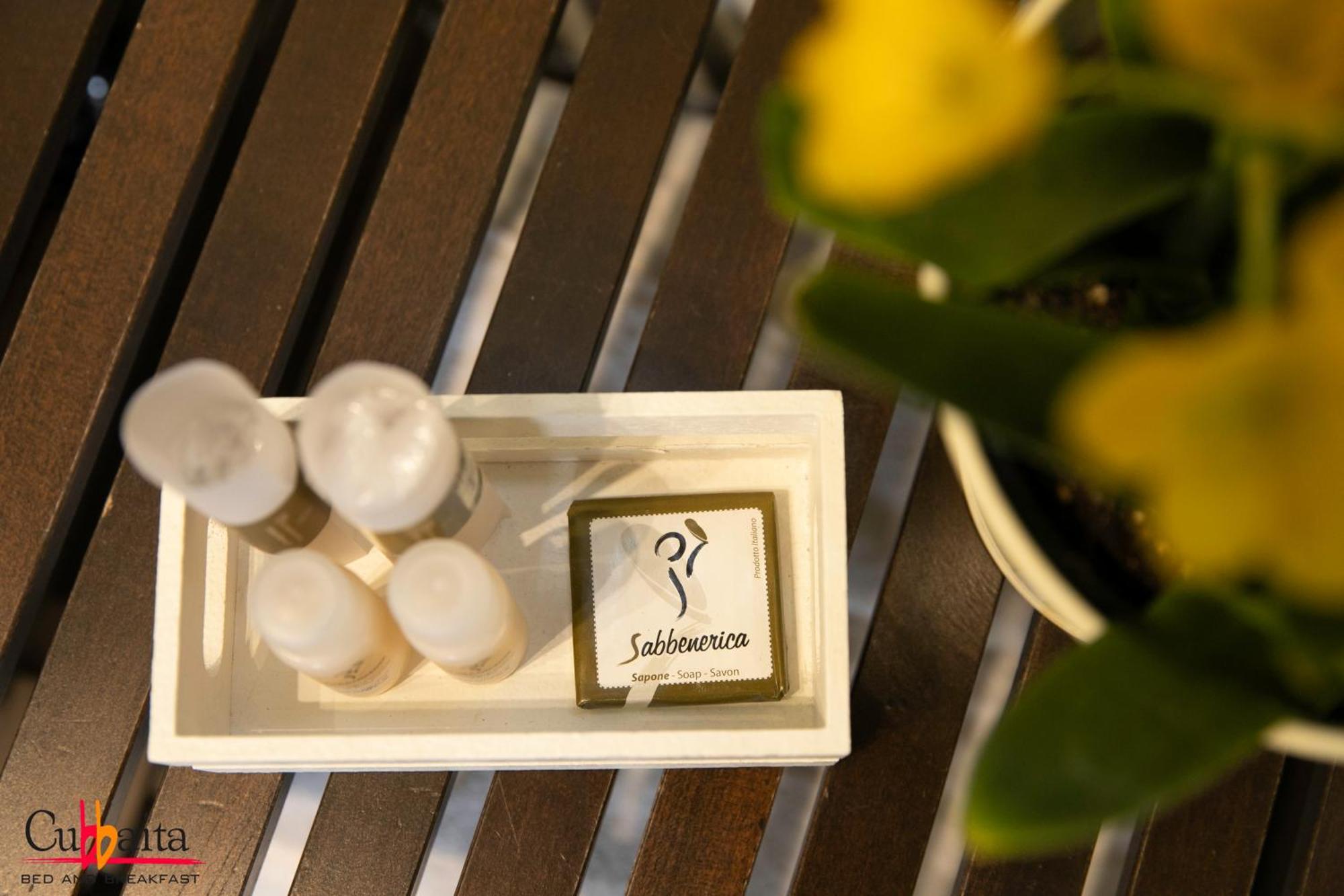 パレルモ B＆B クッバイータ Bed & Breakfast エクステリア 写真
